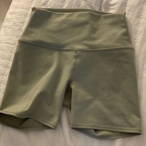 ALO Yoga Women's Sage Green Bike Shorts